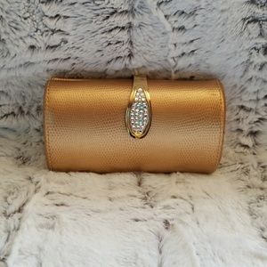💗5/$25💗 Mini Daniella  Gold Leather Clutch